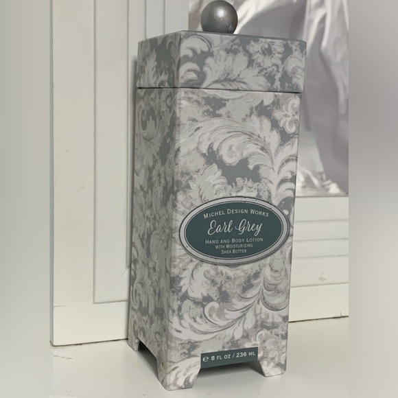 MICHEL DESIGN WORKS “Earl Grey” HAND & BODY LOTION w/SHEA BUTTER! Pump Gift Box - Picture 3 of 10